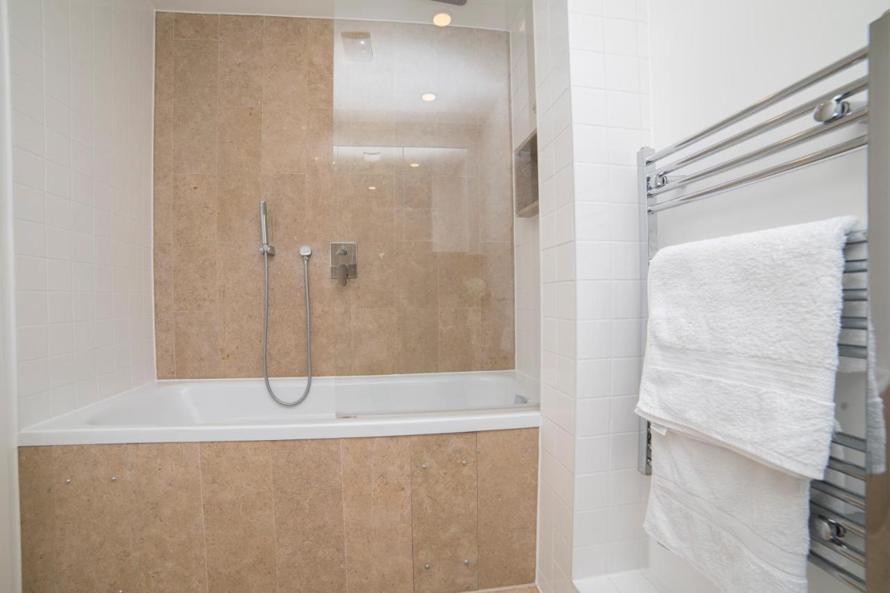 Apartment Premier 3 Bed Lux - Sleeps 8