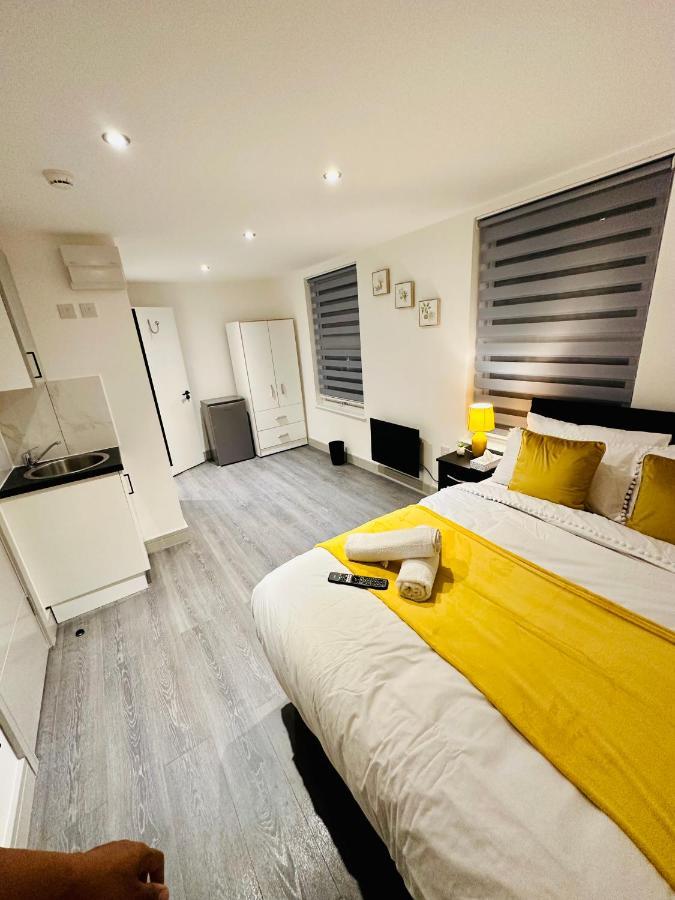Guest house Comfy London