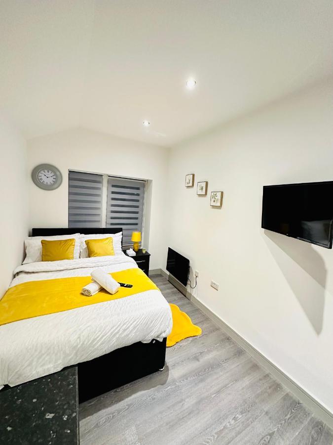 Guest house Comfy London