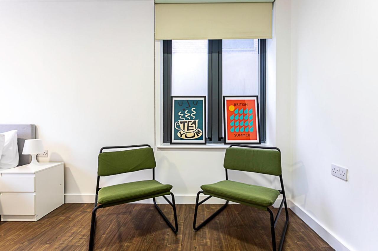 Apartment Chamber Street 2 *