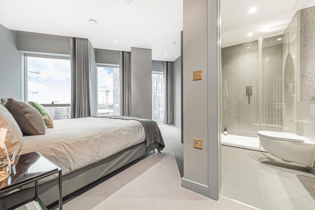 The Cut- Stylish Riverside Family Apartment London