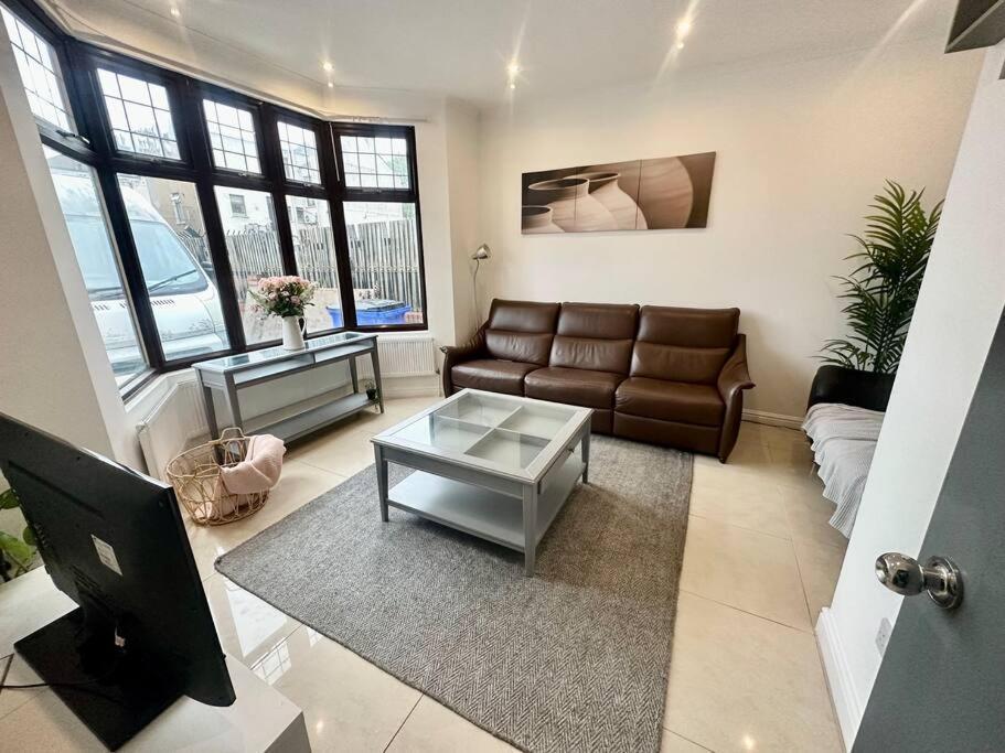 Holiday home 5 Bedroom House Se6 London