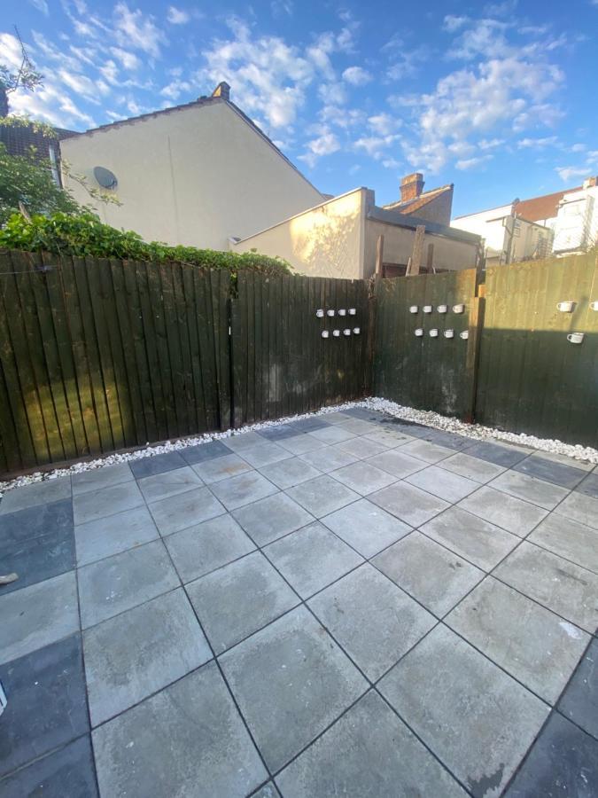 Homestay Cosy House In Newham London