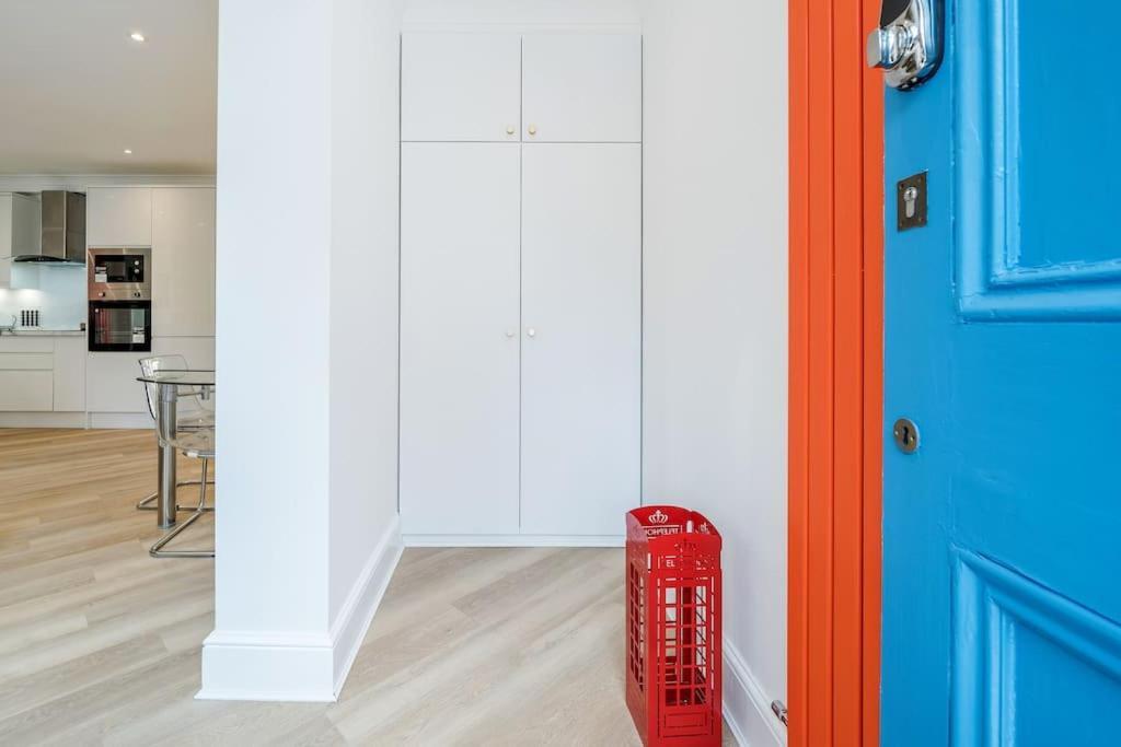 House 10 Mins To Tower Bridge Hot Tub & Parking Casa de férias Londres