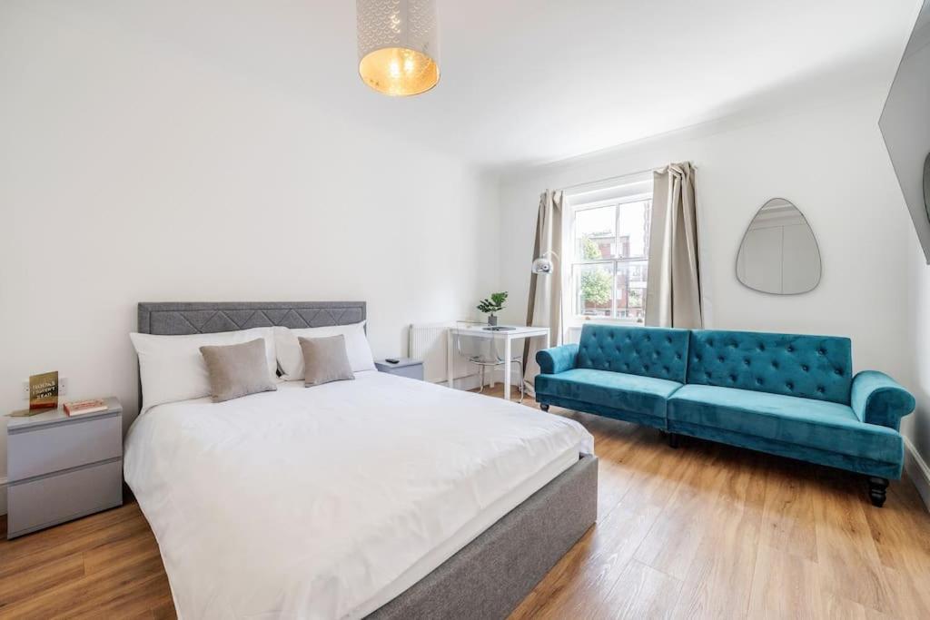 Casa de férias House 10 Mins To Tower Bridge Hot Tub & Parking Londres