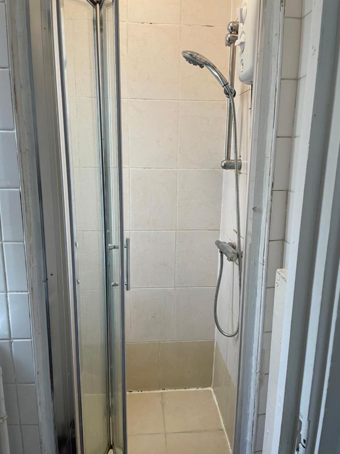 20 East Tenter Street *