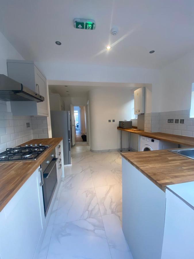 Homestay Cosy House In Newham *
