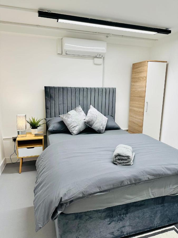 Marbel Aldgate Guest house