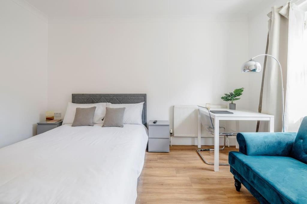 Casa de férias House 10 Mins To Tower Bridge Hot Tub & Parking
