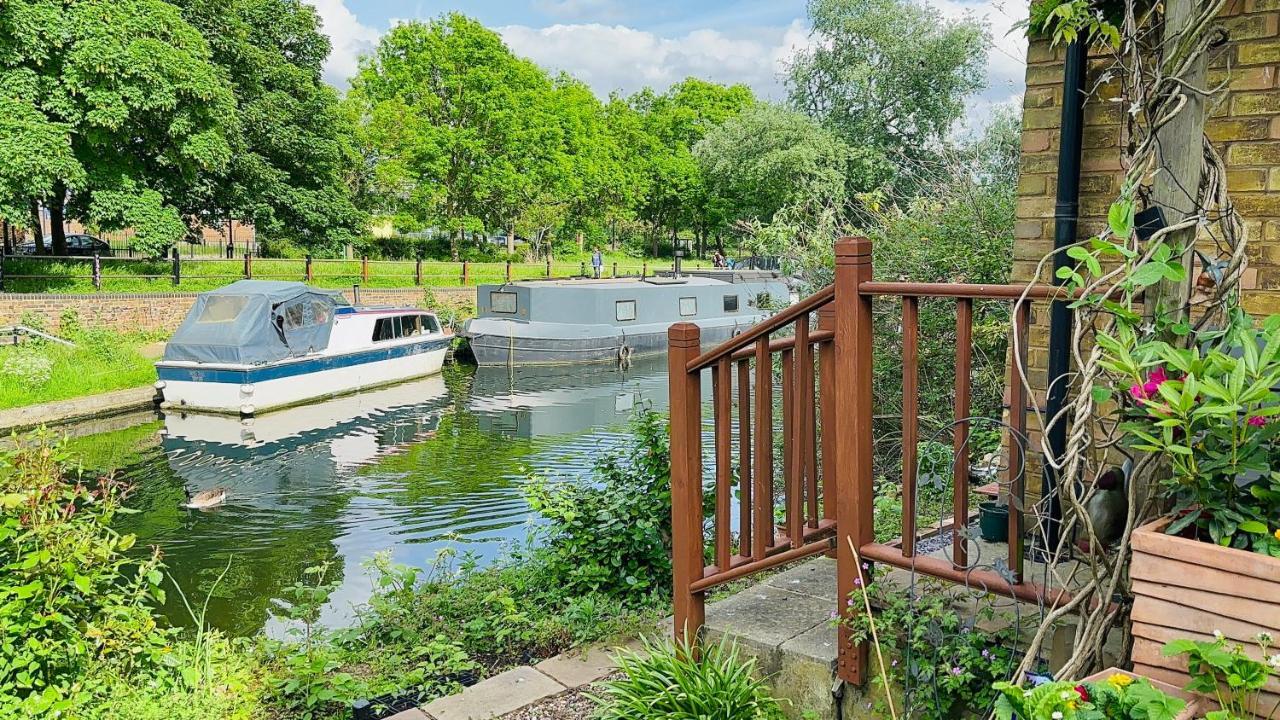 Canal View House: Of Oasis London