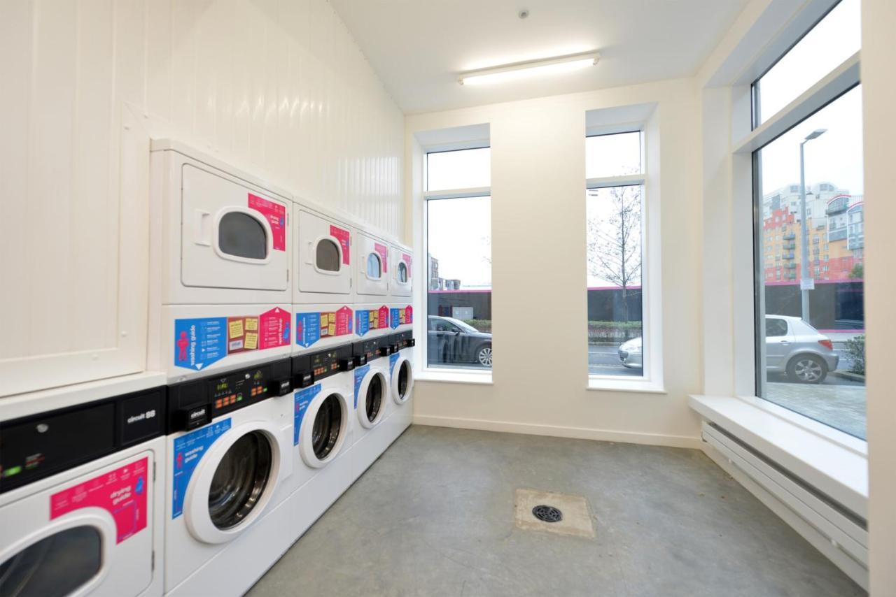 For Students Only Spacious At Flinders House Located In Londres