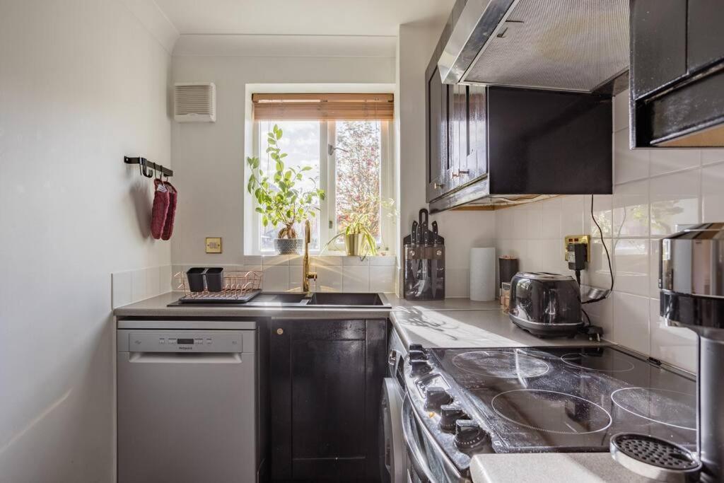 Bright &spacious One Bedroom Flat Off Canary Wharf