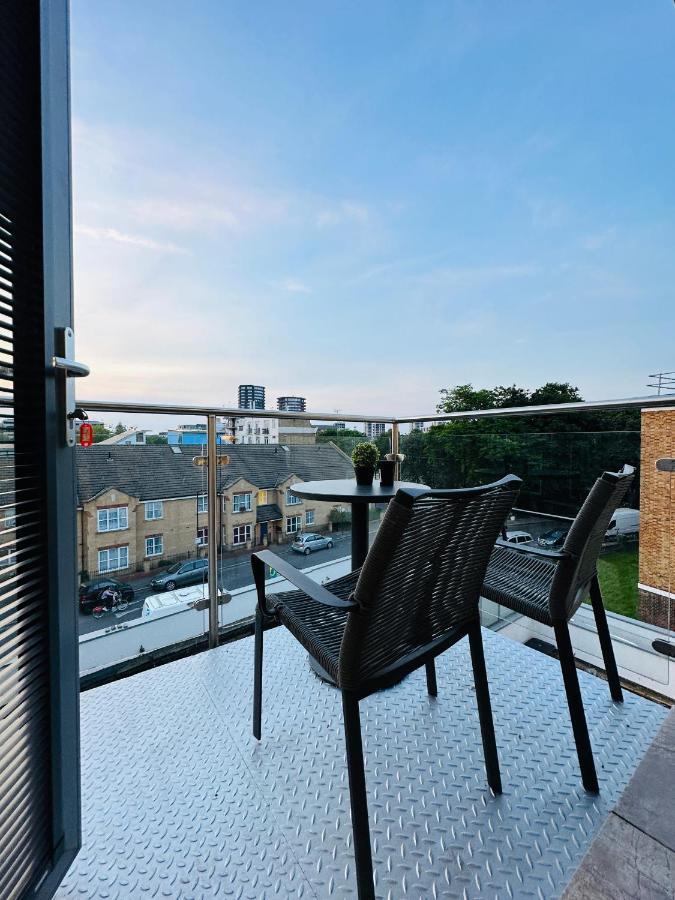 Modern 3 Bed Flat With Private Terrace In Shoreditch * Londres