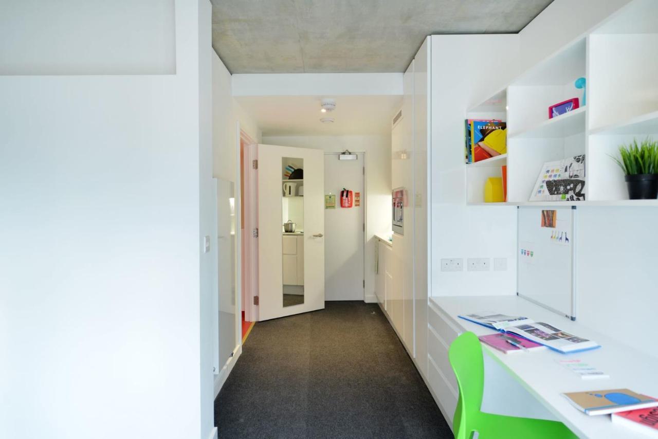 For Students Only Spacious At Flinders House Located In Apartamento Londres