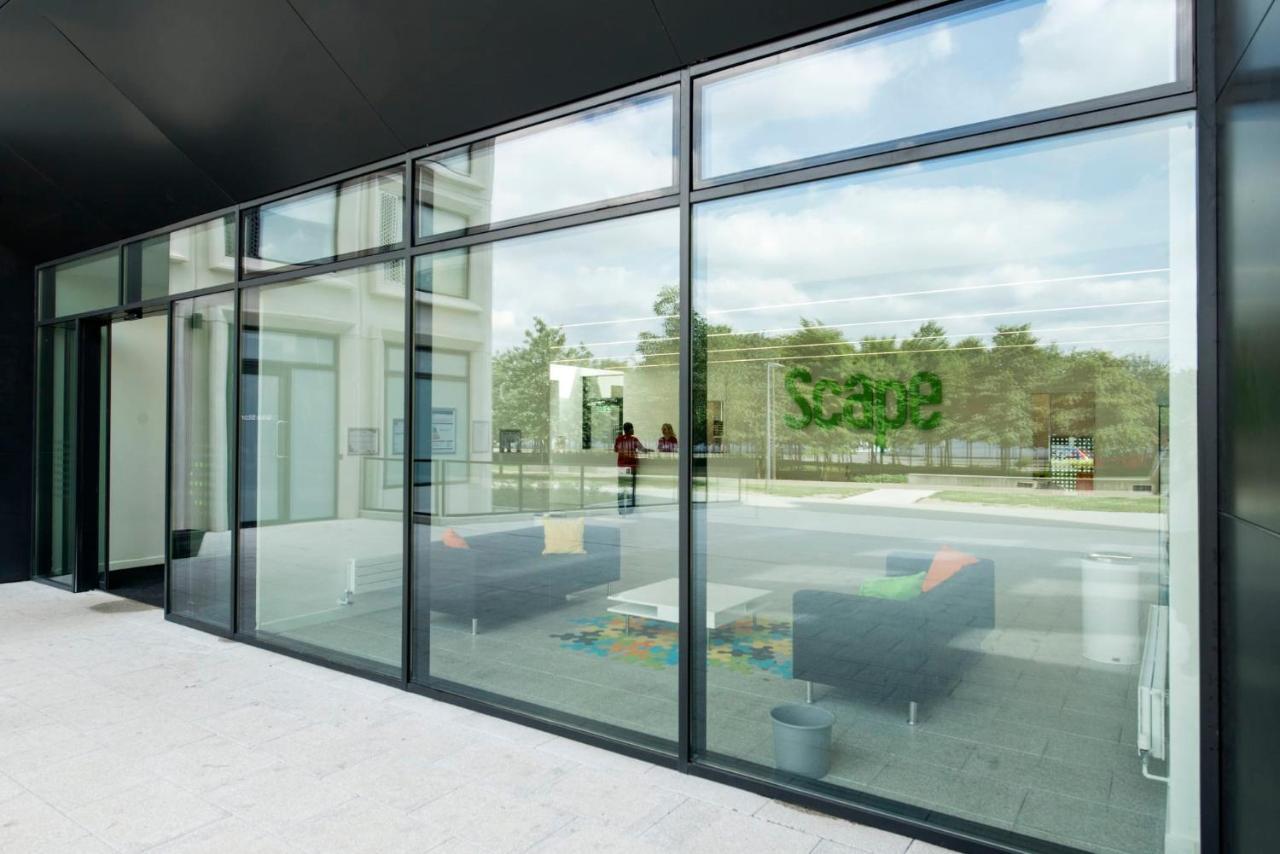 For Students Only Spacious At Flinders House Located In Apartamento