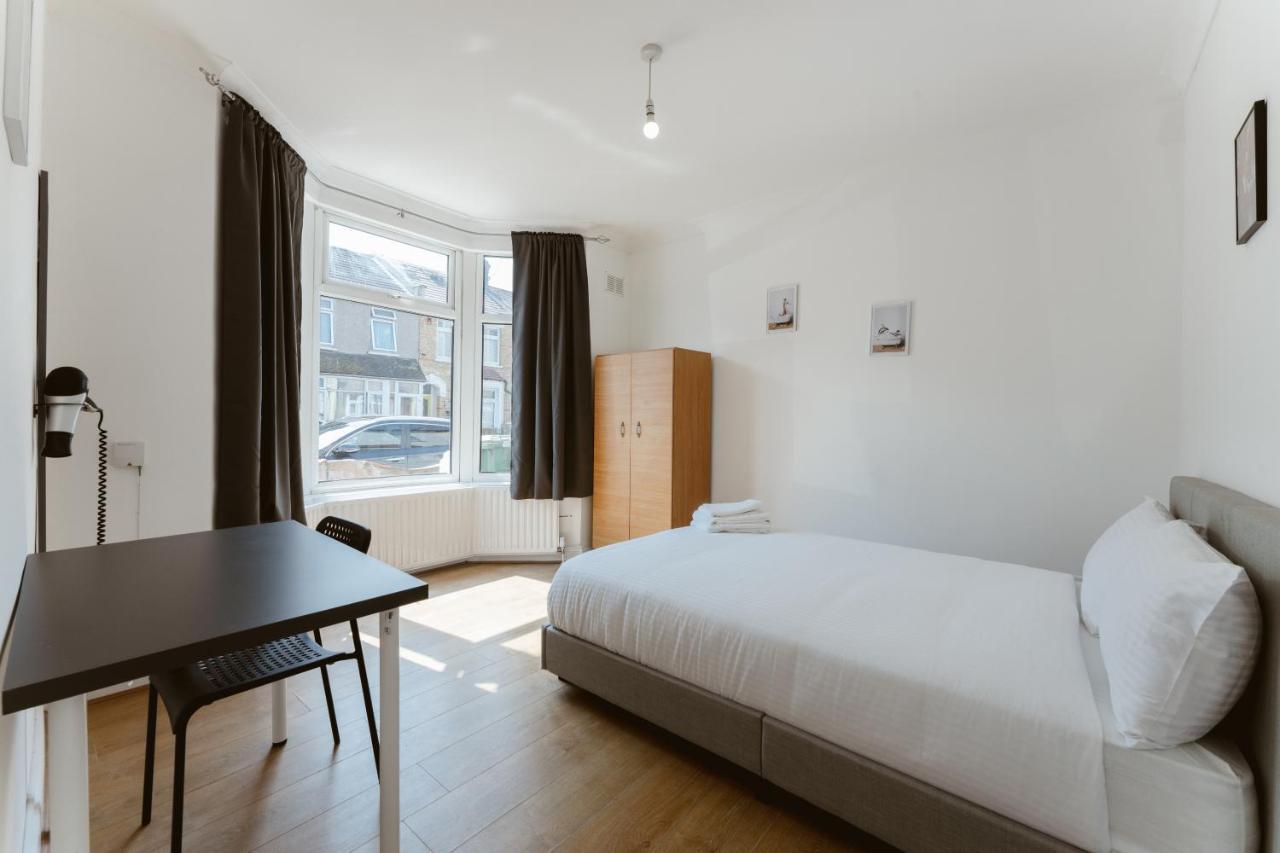 Plaistow Cosy Double - 8 Casa de hóspedes Londres