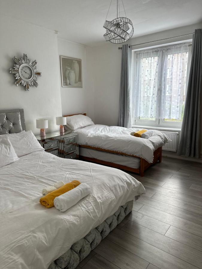 Apartment 8 Thomas House - Beautiful Spacious Modern London