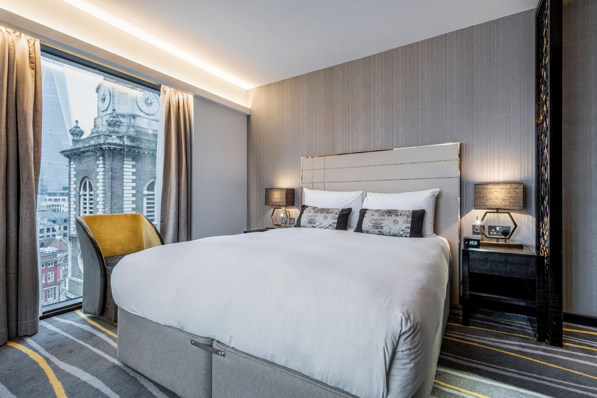 Hotel Saint London Hotel 4*