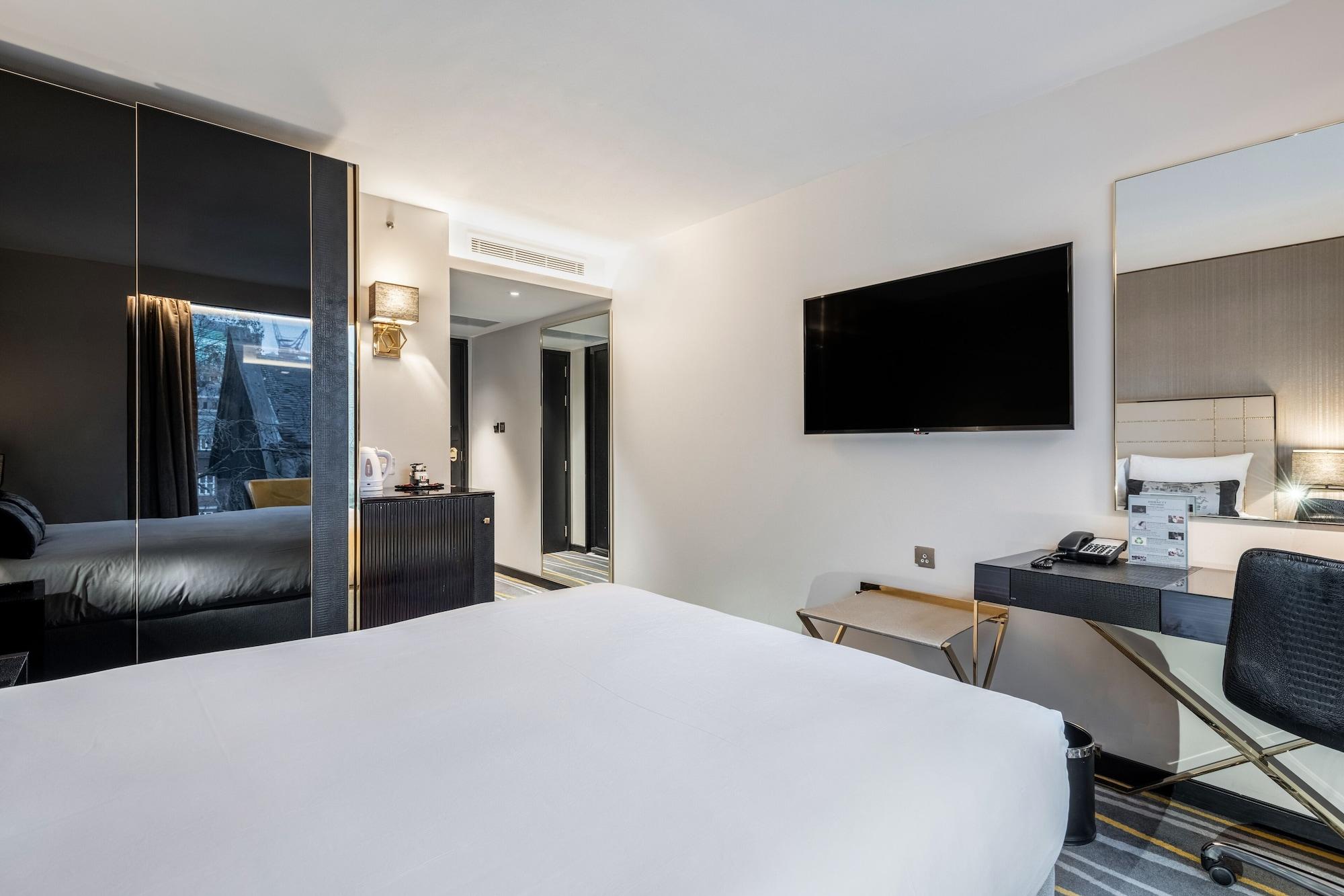 Hotel Saint London 4* London