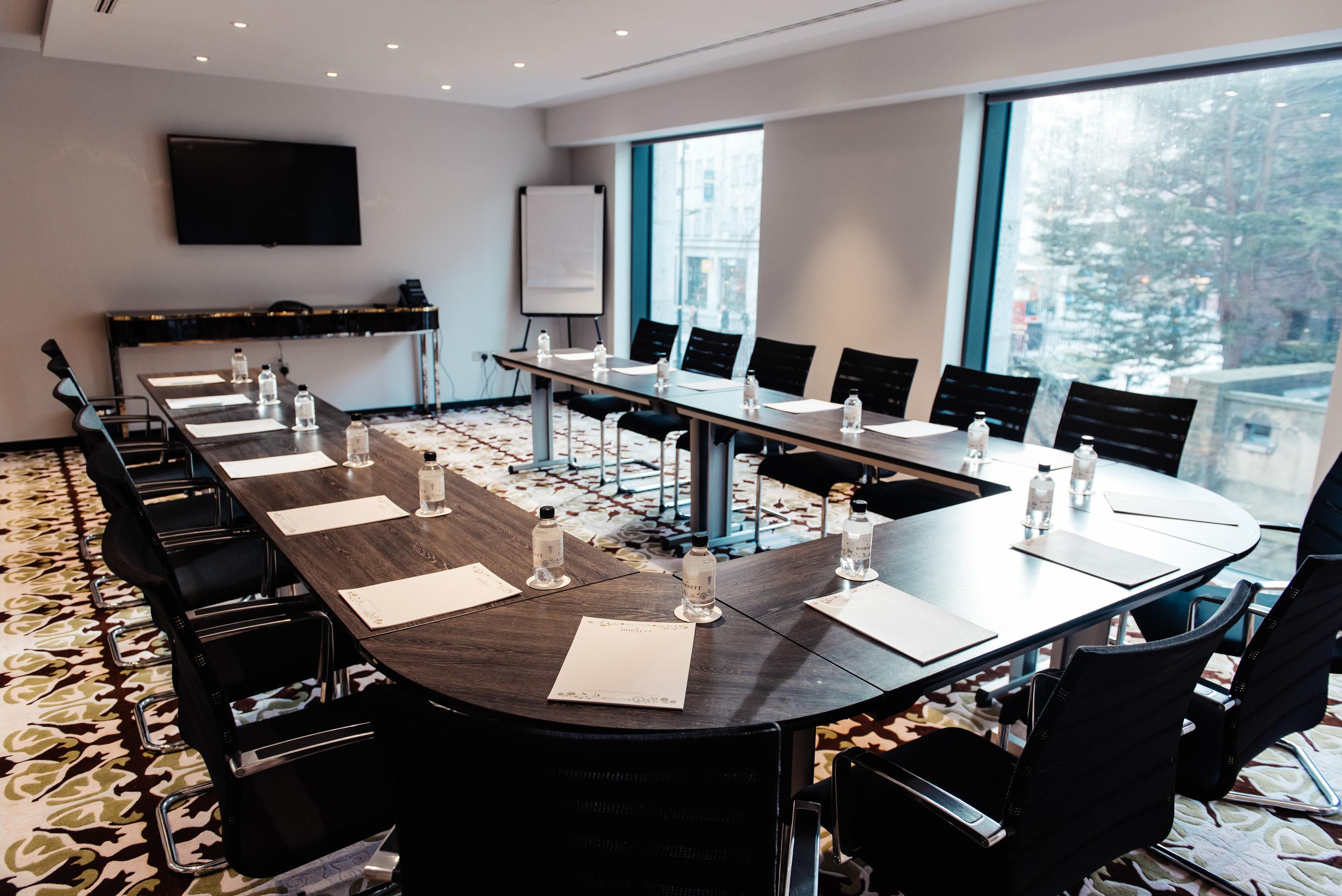 Hotel Saint London 4* London