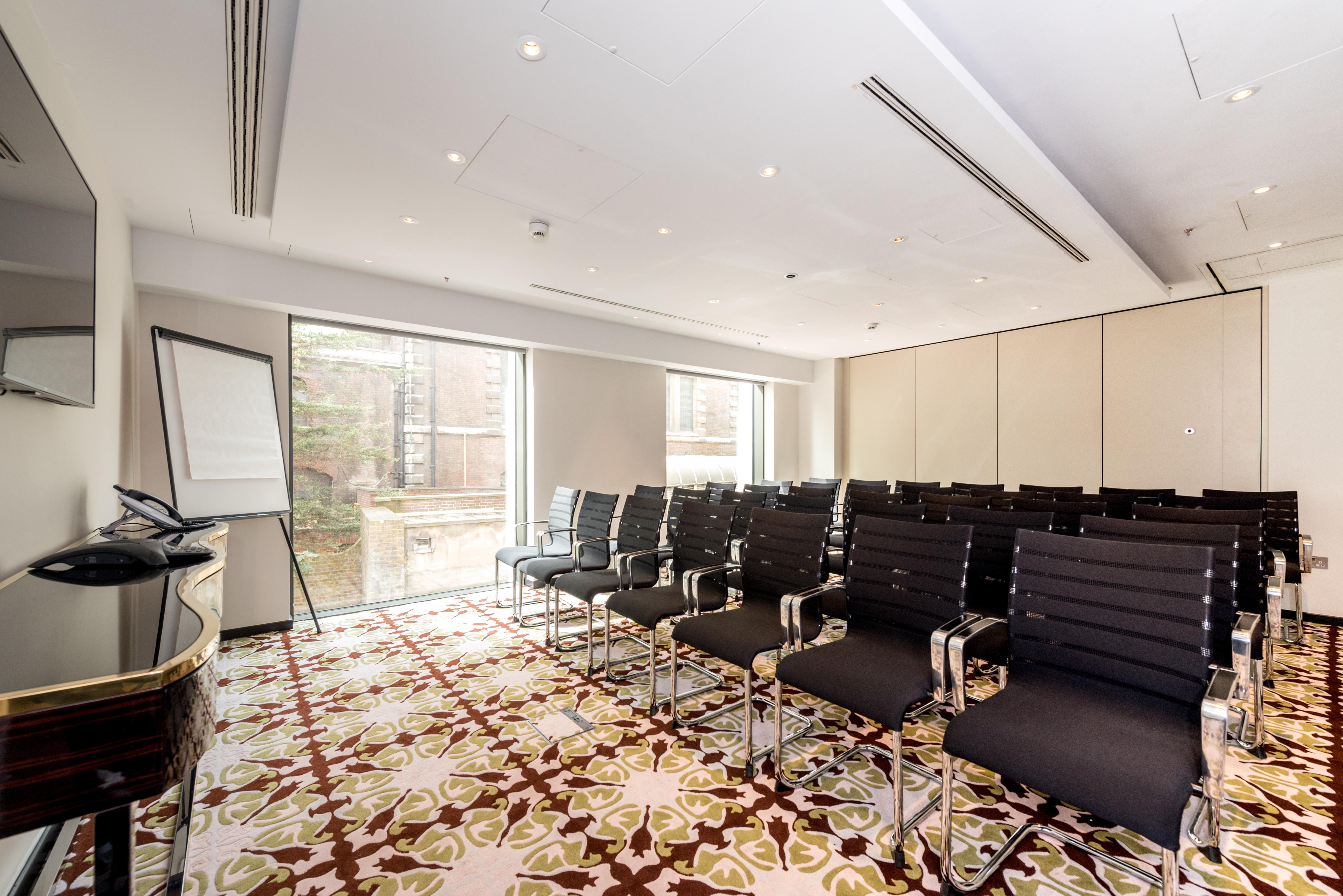 Hotel Saint London Hotel 4*