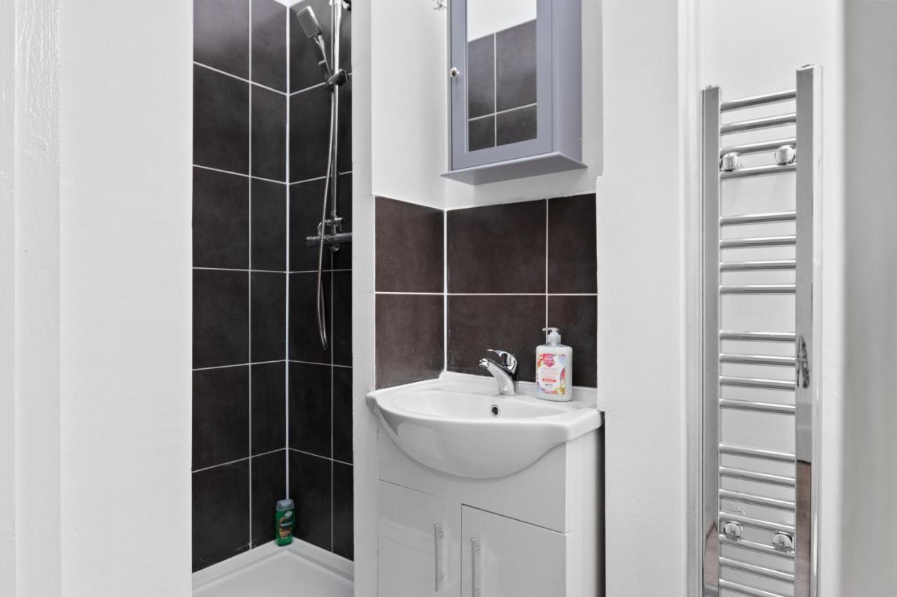 Apartment Fantastic 2bd Barking With Links To The City!
