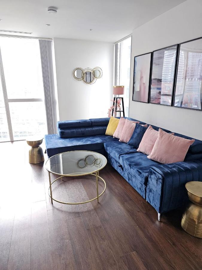 Apartment 2 Bed Luxurious Canary Wharf London