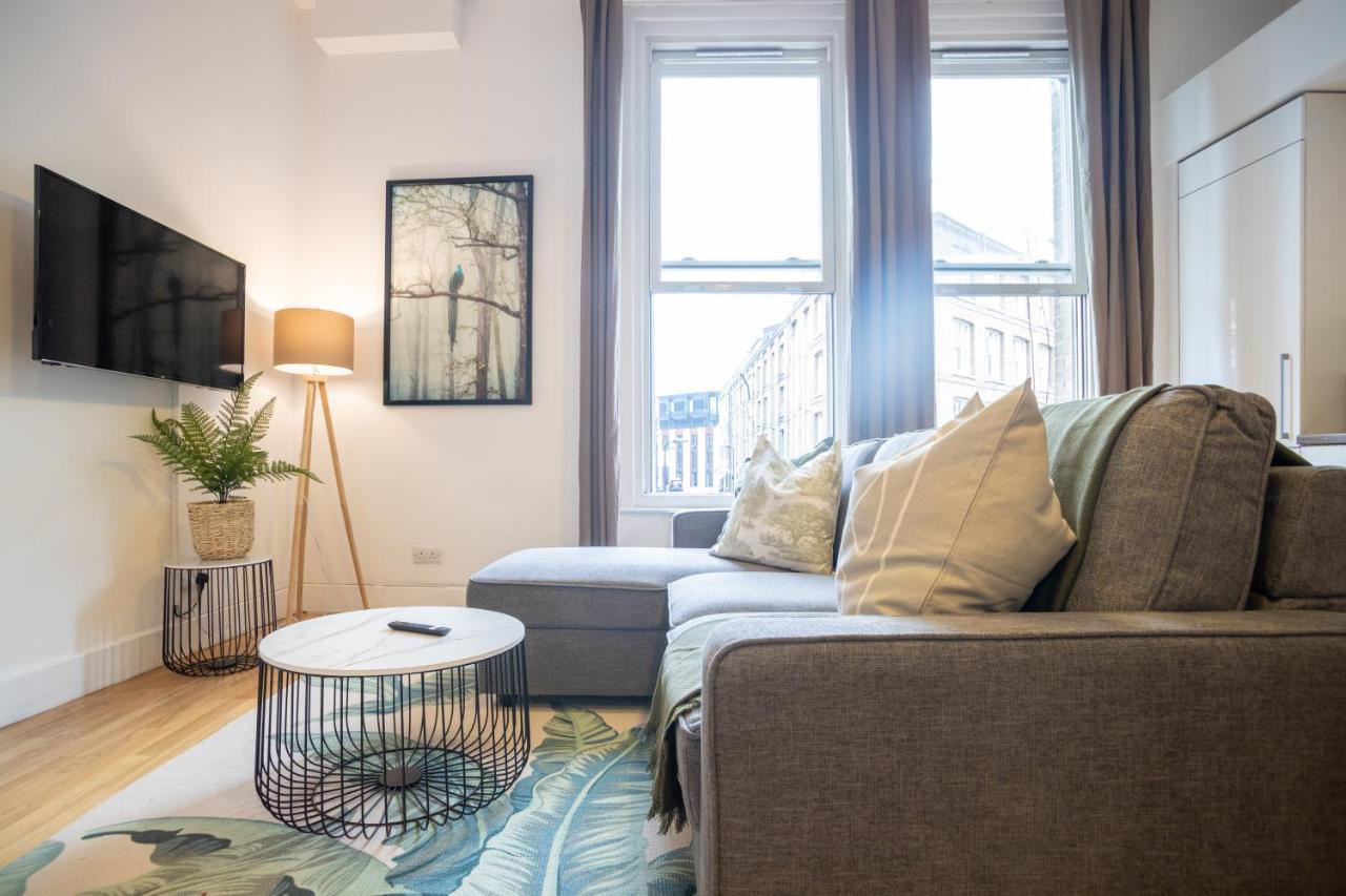 Three Bed With City View Shoreditch Perfect For Business Corporate By Belvilla Apartment London