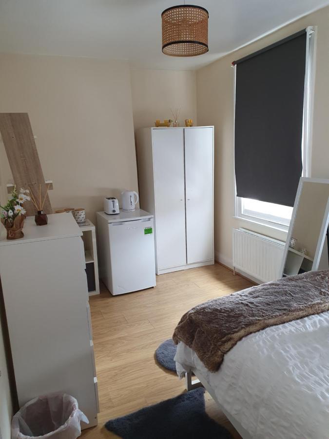 Cozy Bedroom C