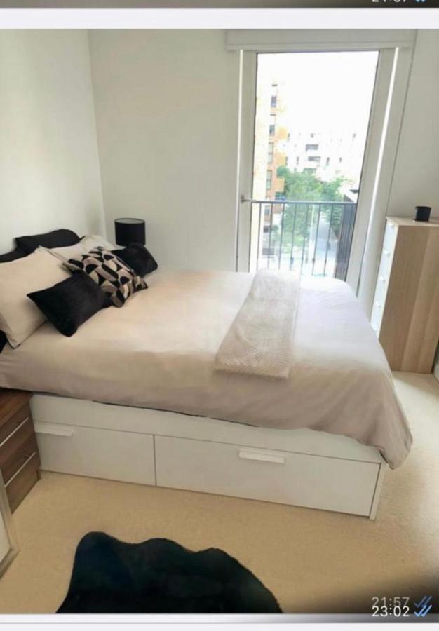 Luxury One Bedroom Apartment *