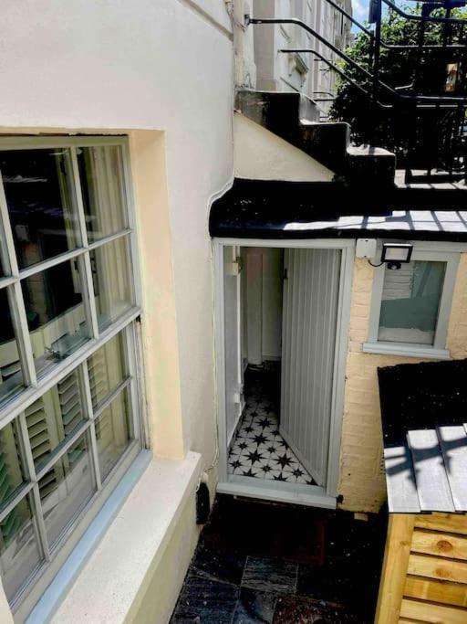 Beautiful Victorian House, Sleeps 12 Holiday home London
