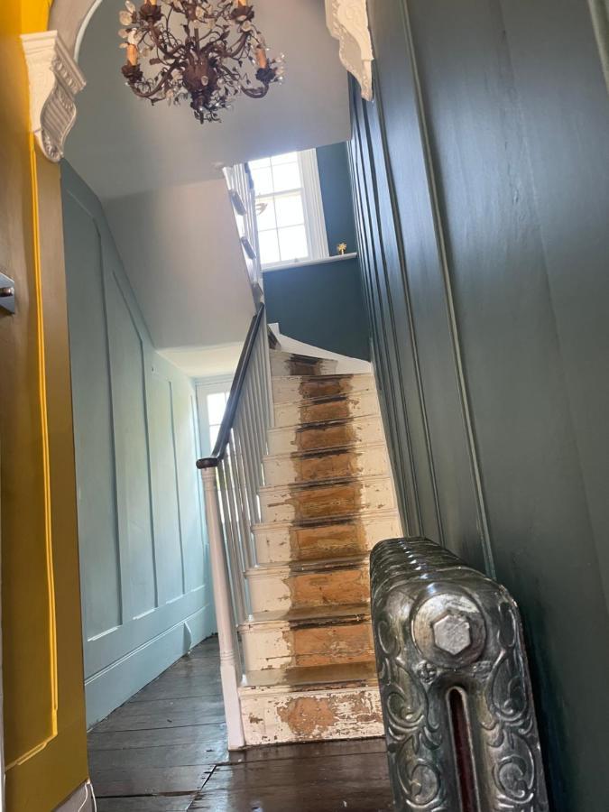 Beautiful Victorian House, Sleeps 12 Holiday home *