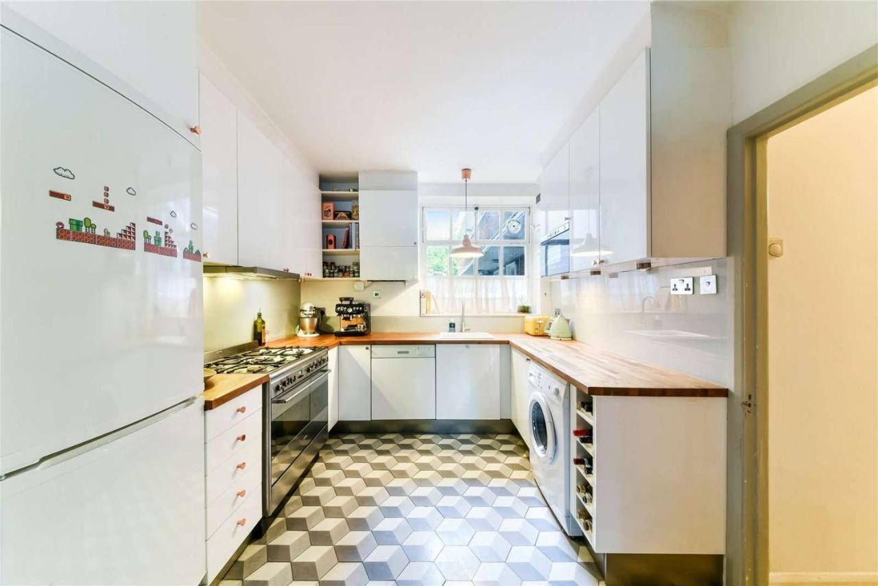 Designer Flat In Bethnal Apartment