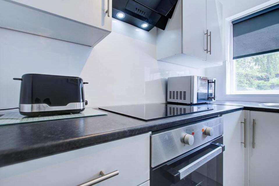 Spacious 2 Bedroom London