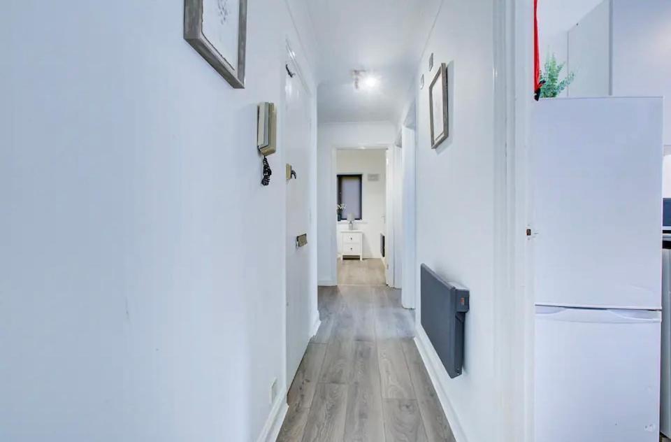 Spacious 2 Bedroom London