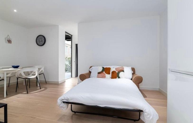 Privatunterkunft Contemporary Overlooking Barrier Park London