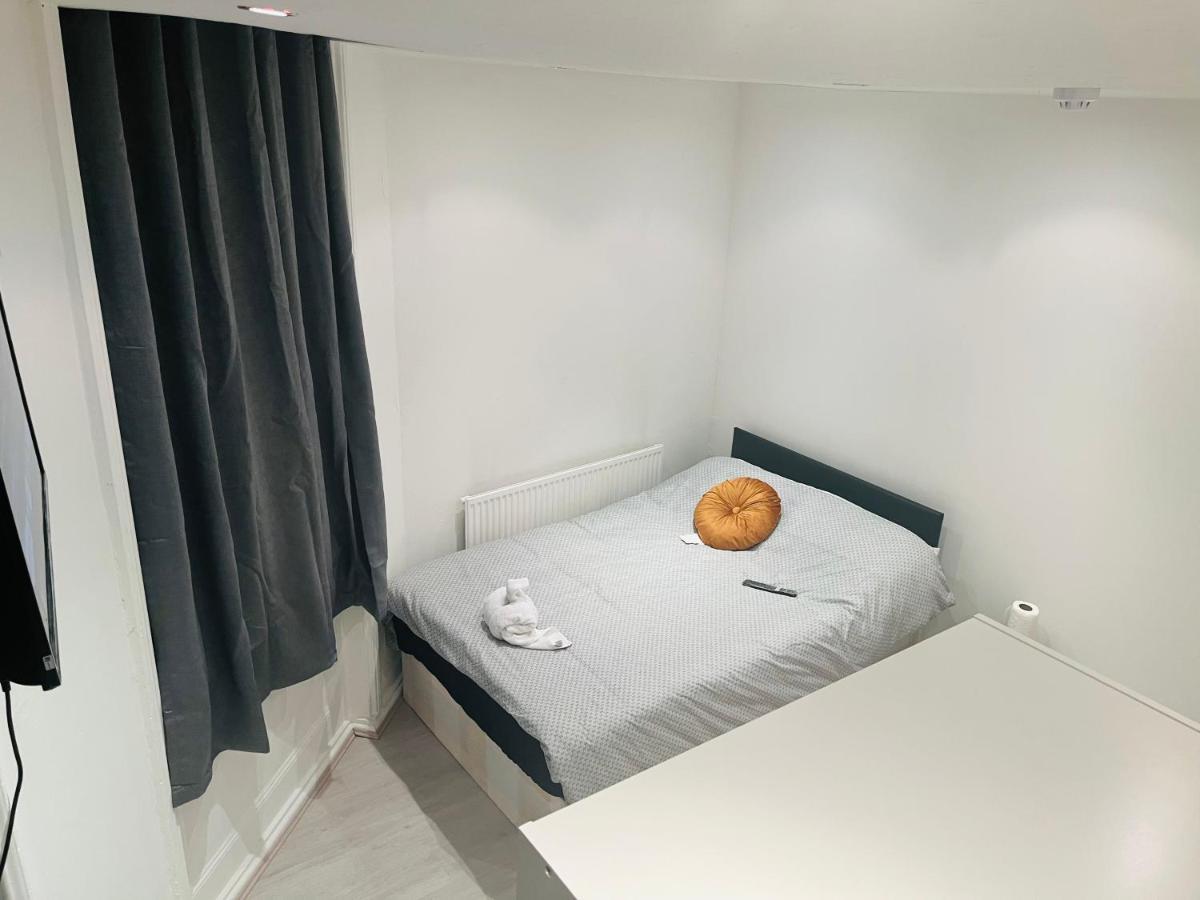 Bed & Breakfast Y2 *