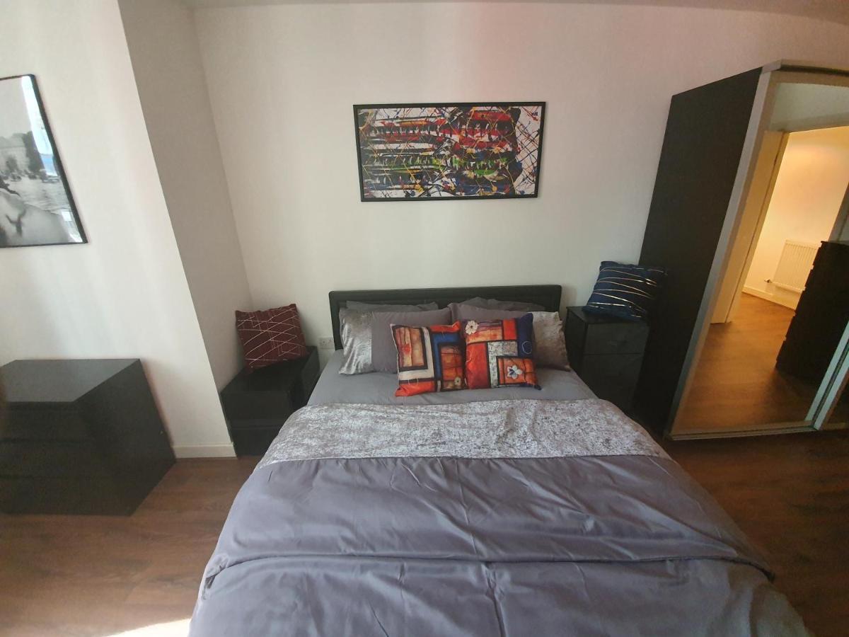 Double With Shared Bathroom Homestay *