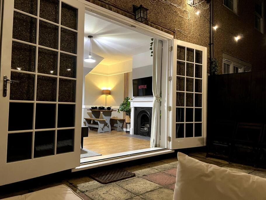 Cosy In Holiday home London