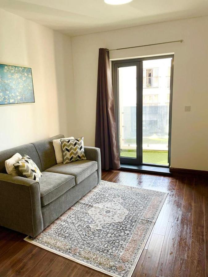 Apartment Bow *