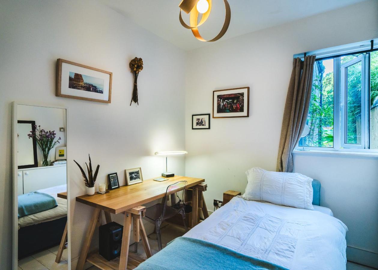 Stunning 2br, Split-level Flat W Garden, Deptford Apartment