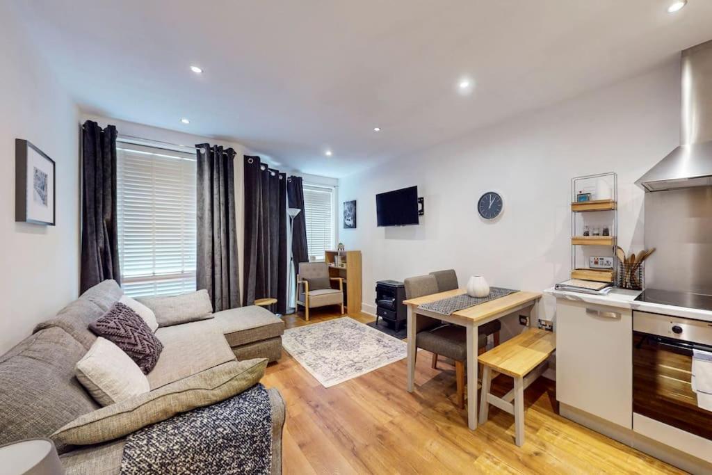 Apartamento Bright & Beautiful 1 Bedroom Flat In Bridge