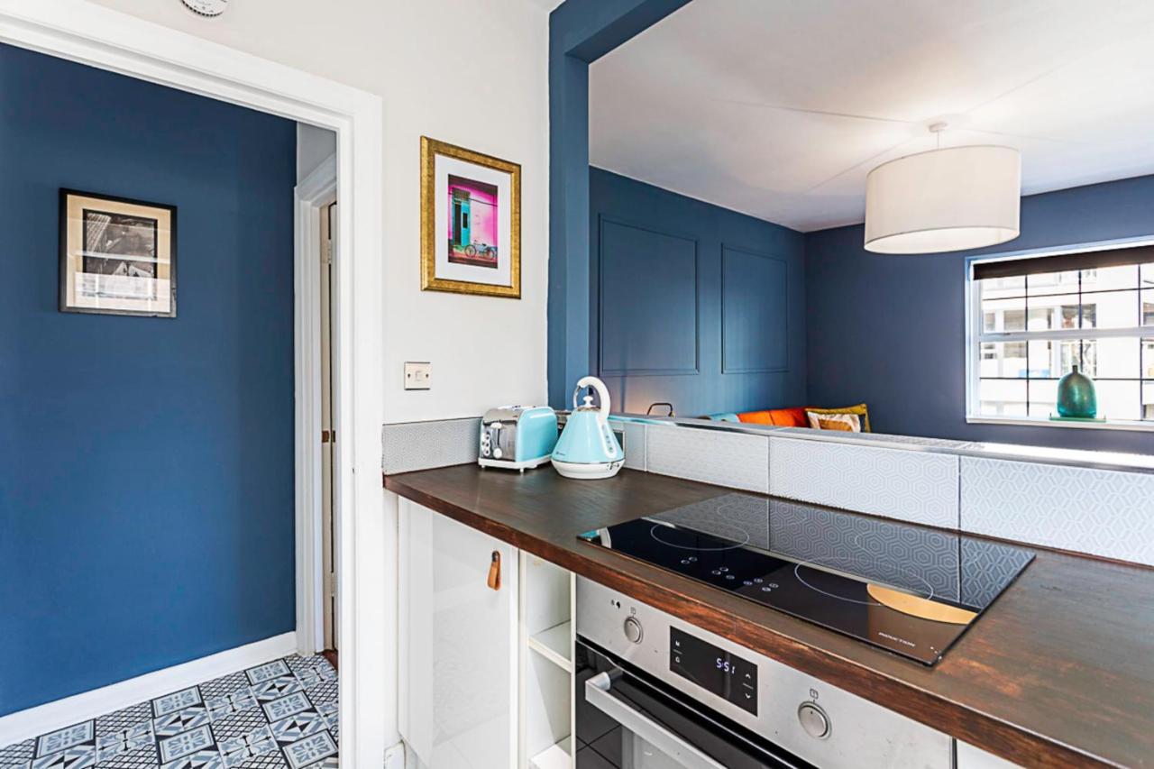 Cosy Spitalfields Hideaway Apartment