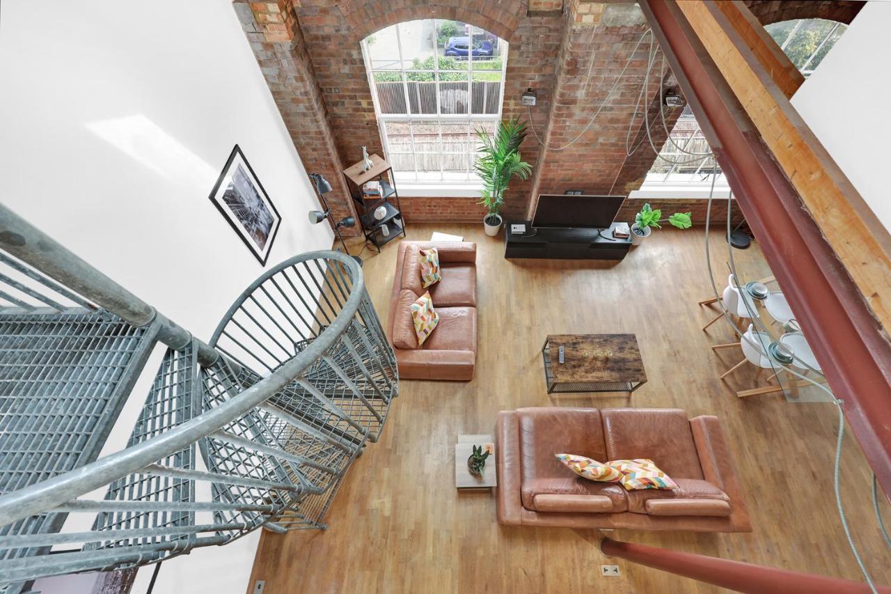 Apartment Large Industrial Style 2 Bedroom Short Term & Flexible Renting Canary Wharf With Free Wifi