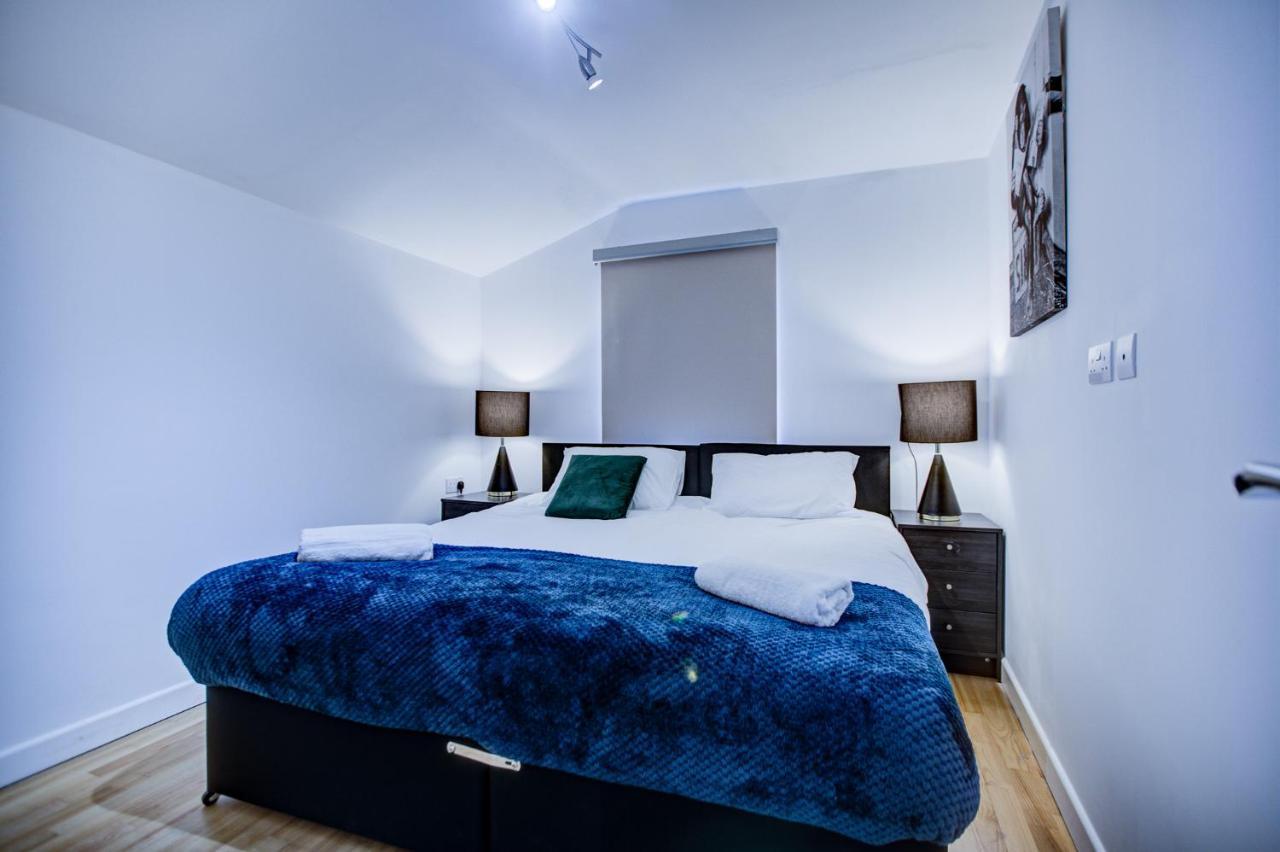 Apartment Peckham Plaza London