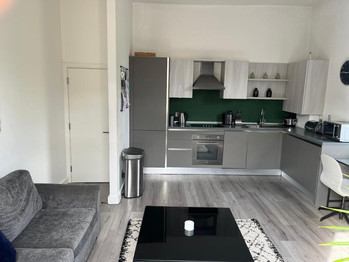 Apartamento Spacious Modern 1-bed Near Victoria Park