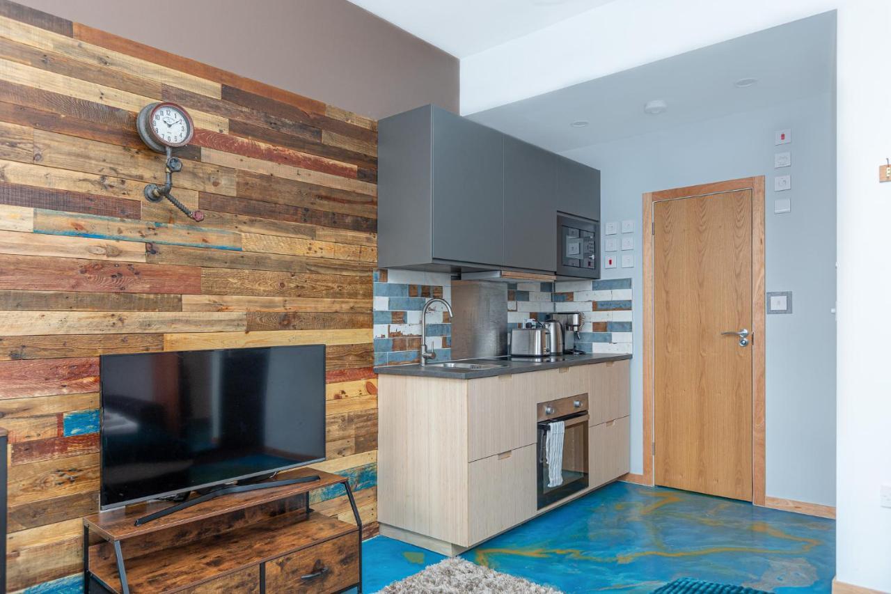 Apartment New Stylish Flat Near Woolwich Tube *