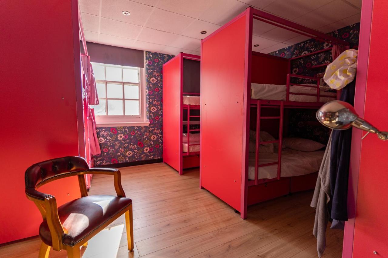 Hostelle - Women Only Hostel *