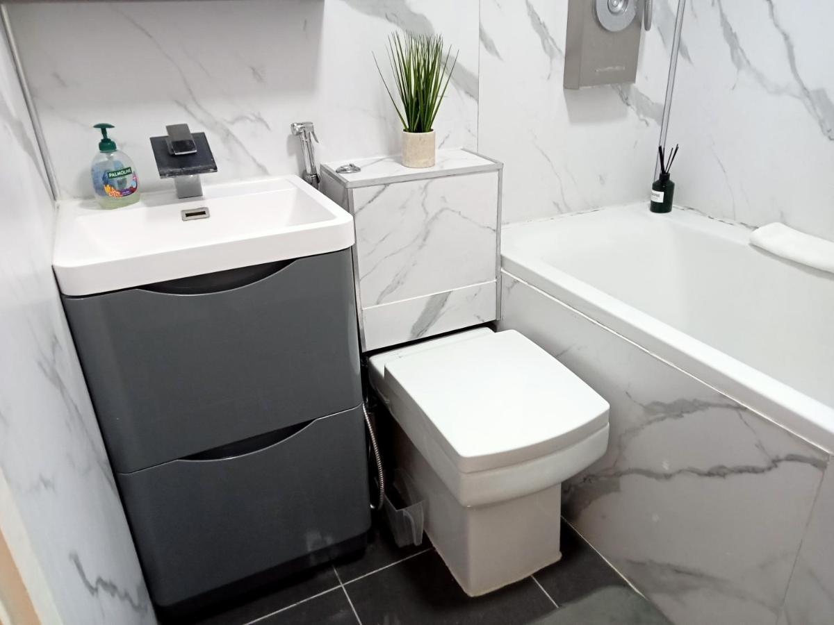 In London, Bethnal Apartment