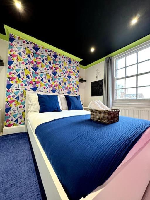 The Hidden Gem *2-bed Apt* * London
